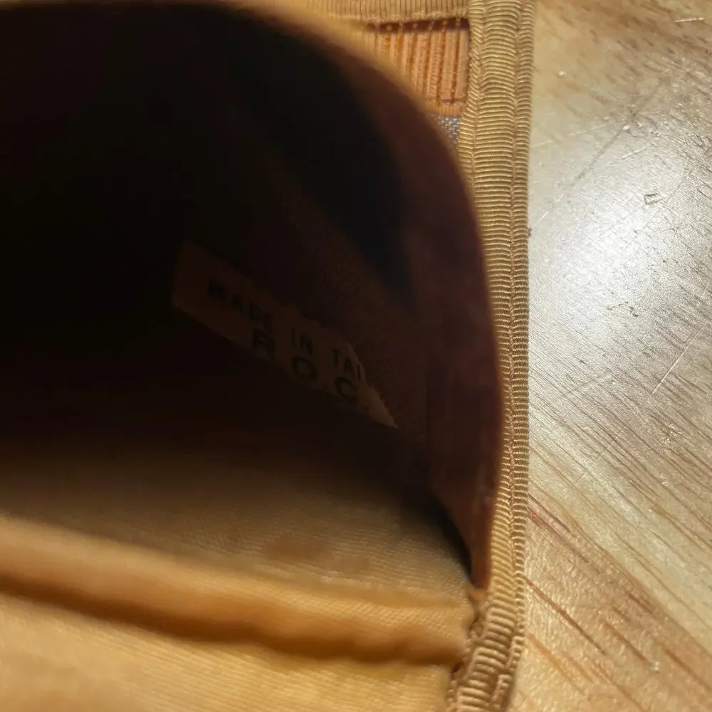 70’s 80’s Levi’s Made in Taiwan True Vintage Brown Fold Wallet